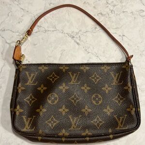 Louis Vuitton 1999 monogram pochette